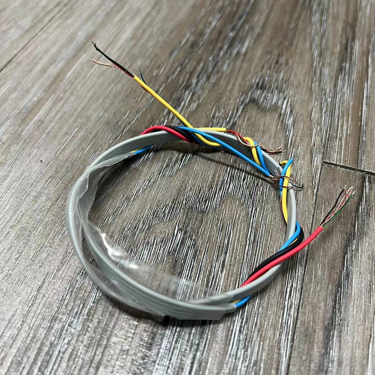 สายคาดศีรษะแบบดั้งเดิมสำหรับหู - Beats Headphone Studio Pro บทวิจารณ์และราคา